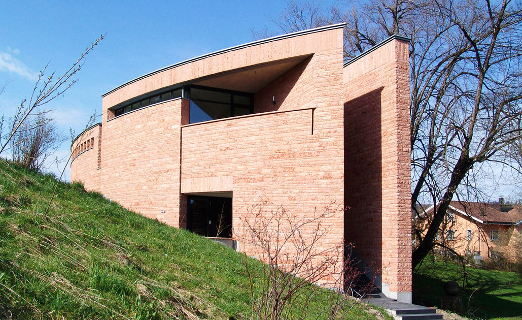 Fassadenbau der Bibliothek Prof. Dr. Oechslin, Einsiedeln